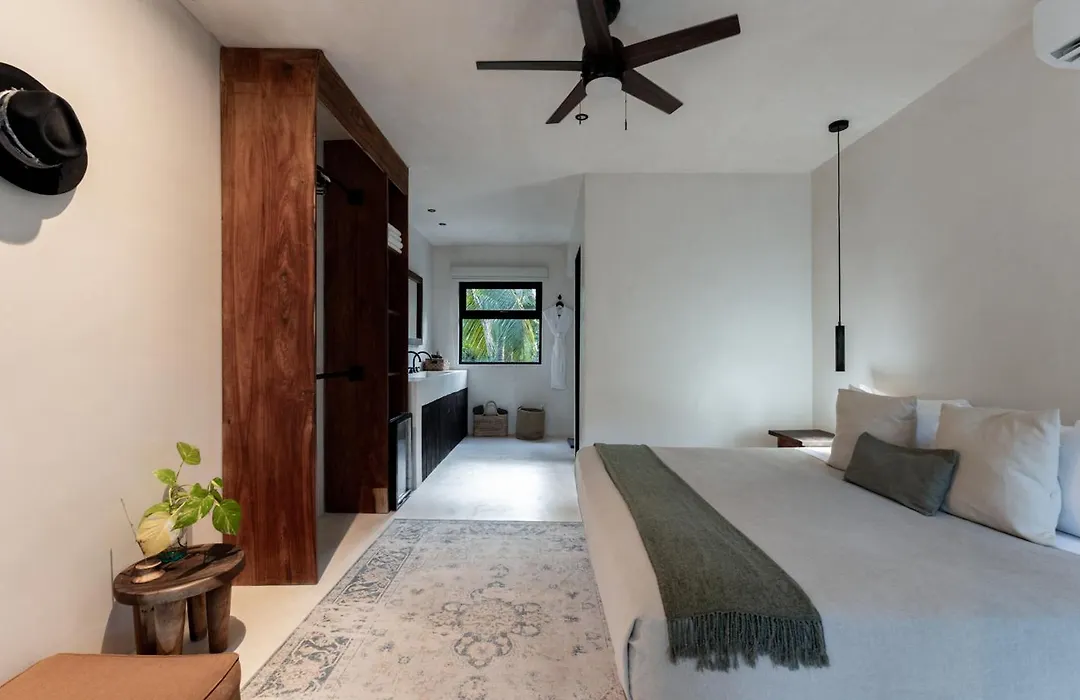 Umi Tulum-1
